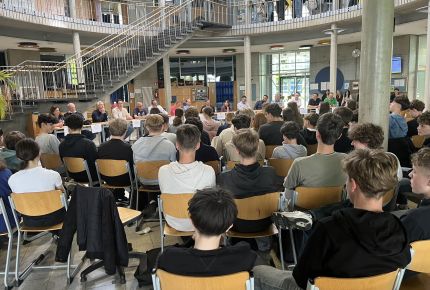 Tag der beruflichen Orientierung / BOGY-Börse in Klasse 9 & 10 (04.05.2026)