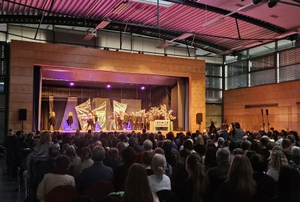 Eine Reise durch die Zeit mit der HAPpy Junior Musical AG