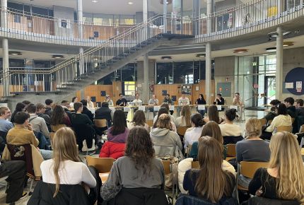 Alumni-StudienbotschafterInnen in J2 (07.10.25)
