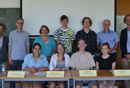 Ausbildungs- und Studienorientierung am HGG Baden-Württembergs Kultusministerin Theresa Schopper zu Besuch