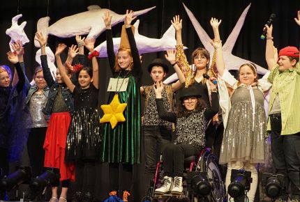 Im Riff geht`s rund – Unterstufenmusical entführt in Unterwasserwelt