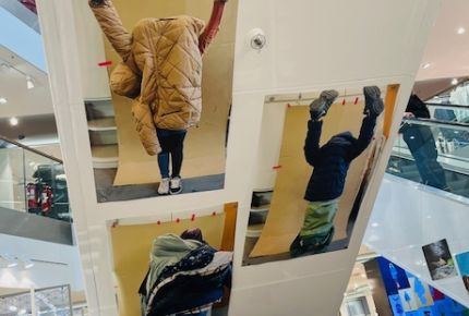 Schulkunstausstellung - Wie Kinder im Zinser mit ihren Werken Herzen berühren