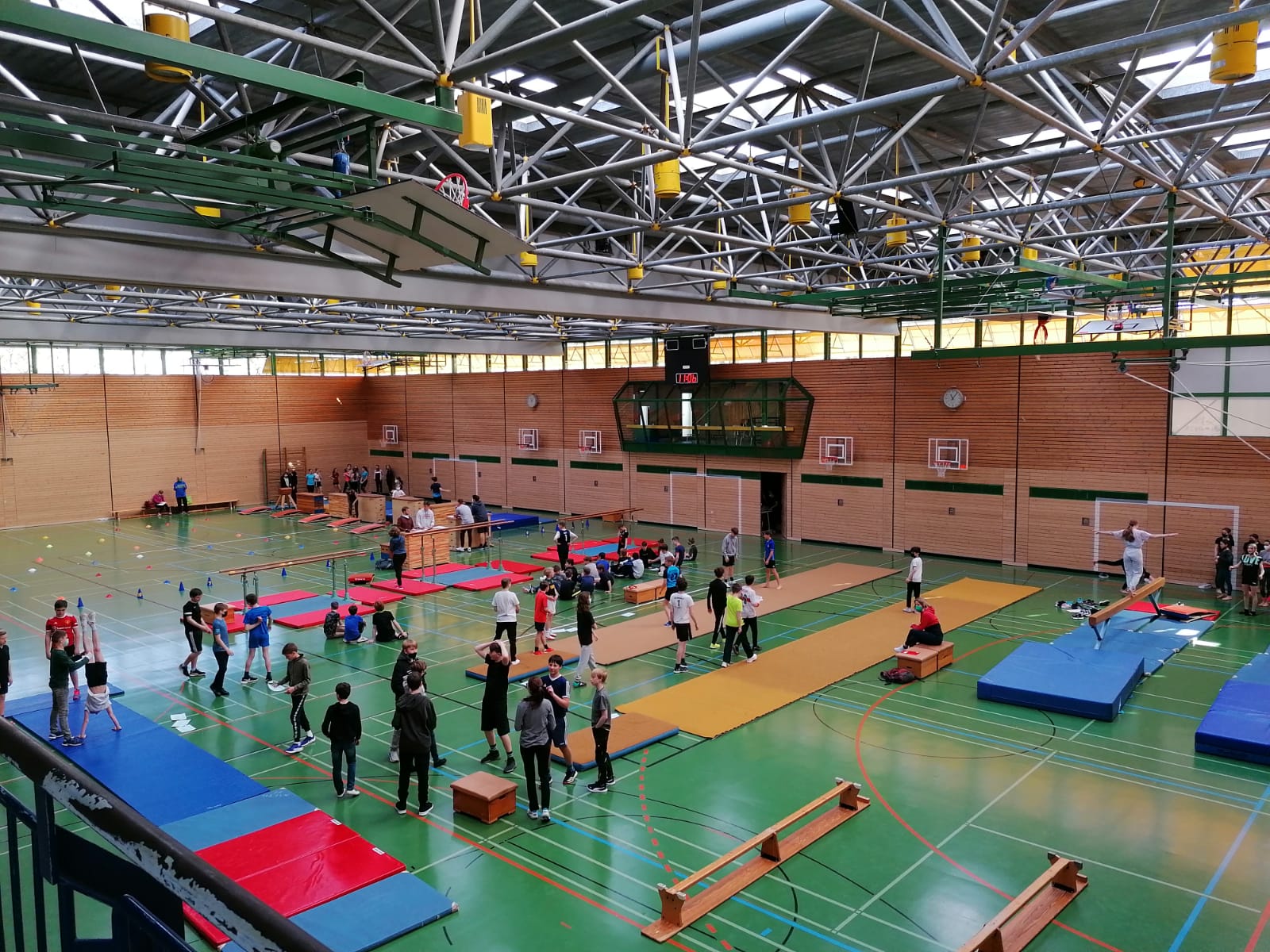 Bundesjugendspiele Turnen Klasse 7